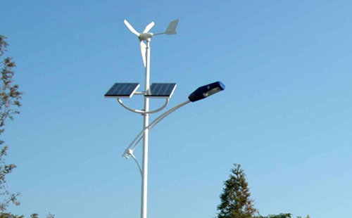 景区如何选择和田太阳能路灯保障夜间安全