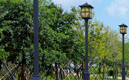 太阳能和田庭院灯价格为何差三倍？关键看这几点