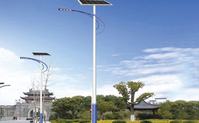 和田和田太阳能路灯价格差在哪？影响造价的4大核心因素揭秘